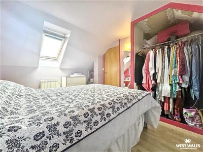 Picture 10